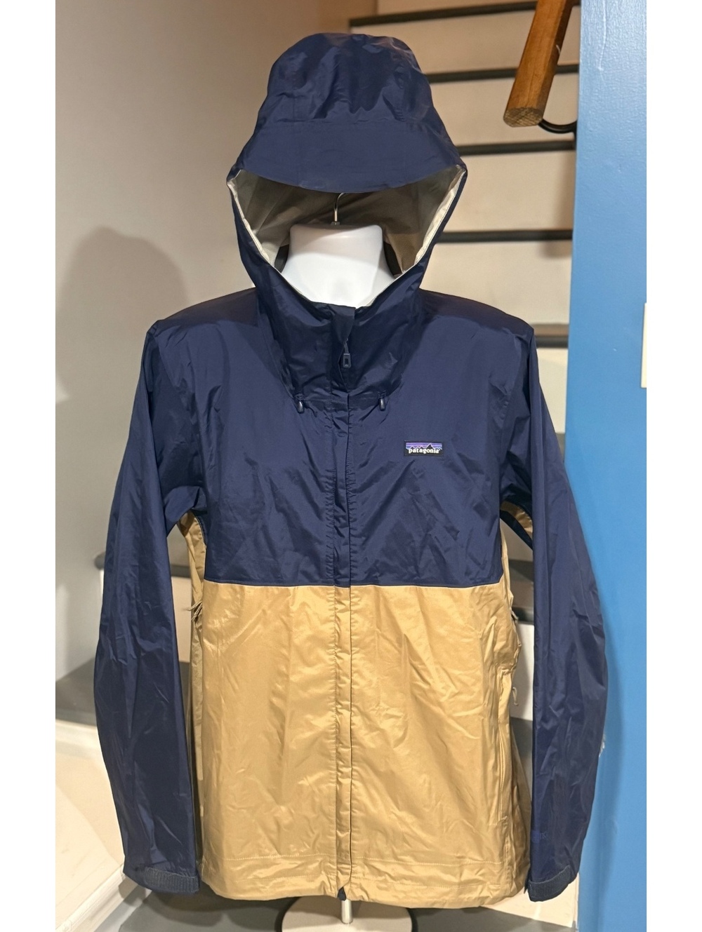 Patagonia Men’s Large Torrentshell H2NO Two-Tone Navy Blue & Gold Rain Jacket!